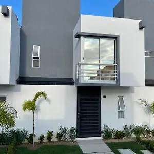  Сasa de vacaciones Casa Comoda Con Piscina México