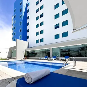 https://holiday-inn-express-merida.hotelsmerida.org
